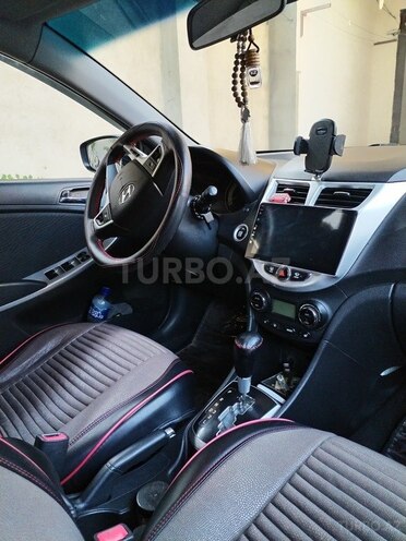 Hyundai Accent 2011, 207,000 km - 1.6 l - Bakı