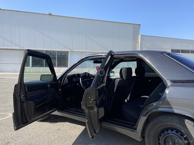 Mercedes 190 1991, 290,000 km - 2.0 l - Bakı
