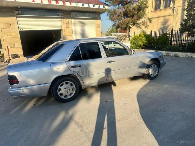 Mercedes E 200 d 1992, 400,000 km - 2.0 l - Sabirabad