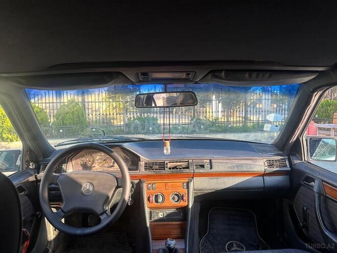 Mercedes E 200 d 1992, 400,000 km - 2.0 l - Sabirabad