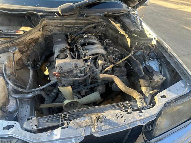 Mercedes E 200 d 1992, 400,000 km - 2.0 l - Sabirabad