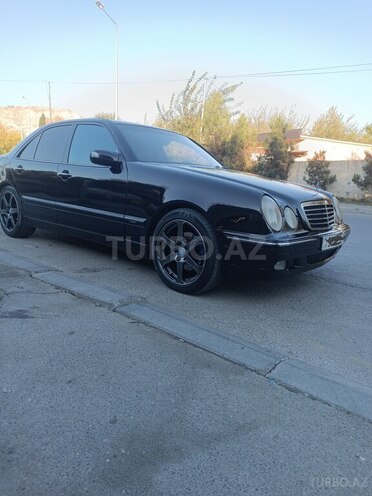 Mercedes E 240 1999, 350,809 km - 2.4 l - Mingəçevir