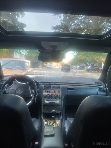 Mercedes E 240 1999, 350,809 km - 2.4 l - Mingəçevir