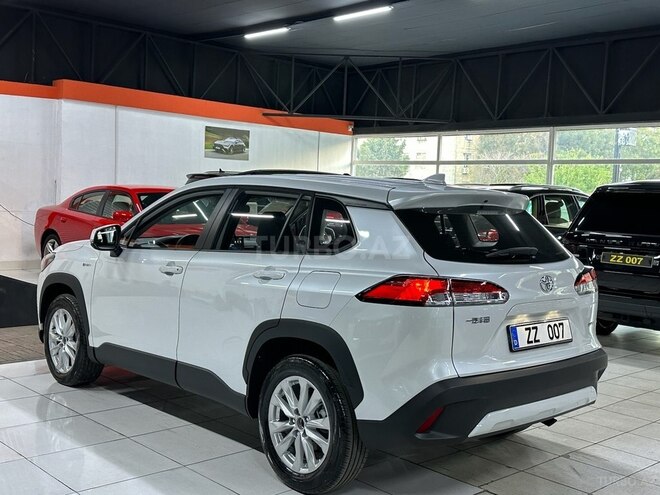 Toyota Corolla Cross-8