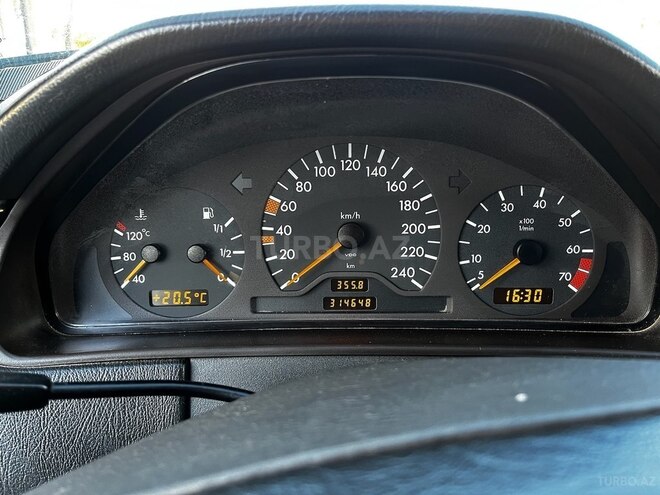 Mercedes E 230 1996, 315,000 km - 2.3 л - Bakı
