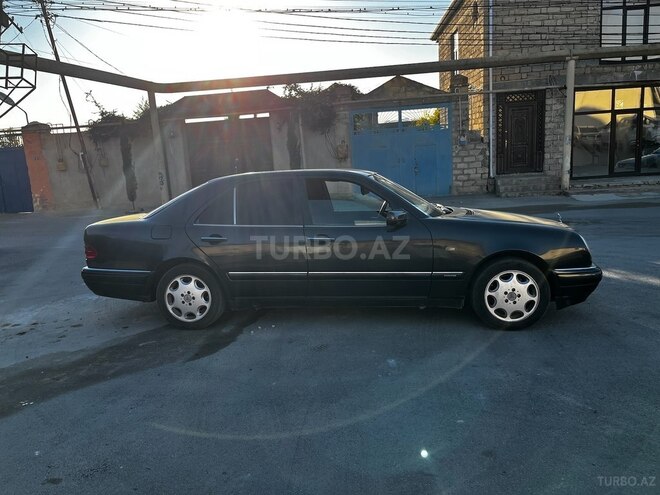 Mercedes E 230 1996, 315,000 km - 2.3 л - Bakı