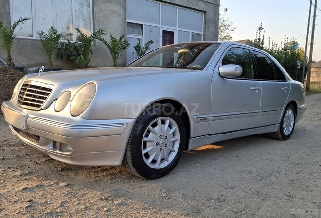 Mercedes E 240 2000, 201,000 km - 2.4 l - Bakı