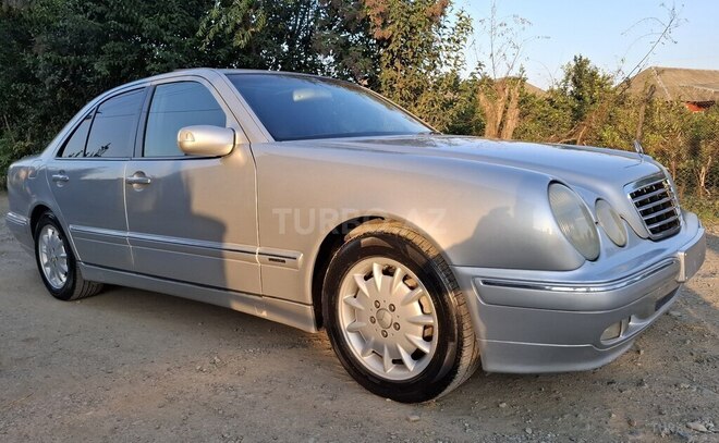 Mercedes E 240 2000, 201,000 km - 2.4 l - Bakı