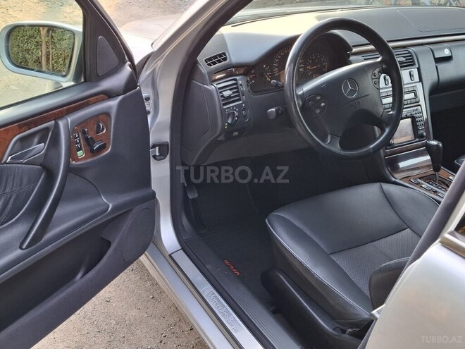 Mercedes E 240 2000, 201,000 km - 2.4 l - Bakı