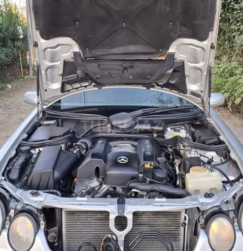 Mercedes E 240 2000, 201,000 km - 2.4 l - Bakı