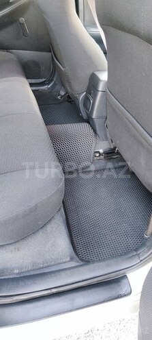 Toyota Corolla 2005, 325,000 km - 1.4 l - Bakı