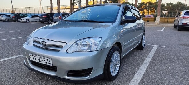 Toyota Corolla 2005, 325,000 km - 1.4 l - Bakı
