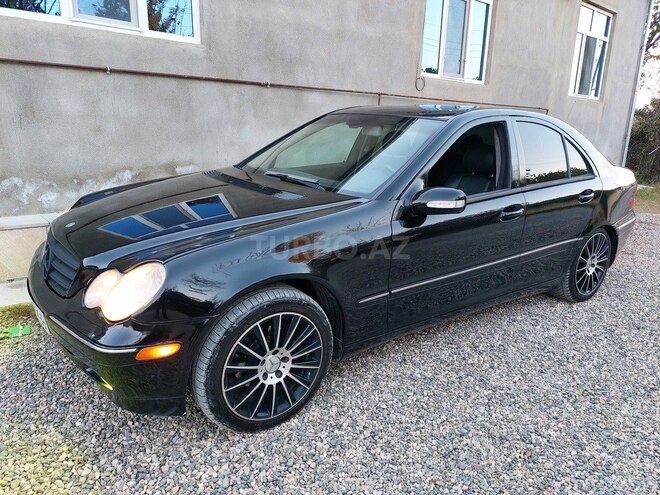 Mercedes C 240 2001, 222,200 km - 2.4 л - Quba