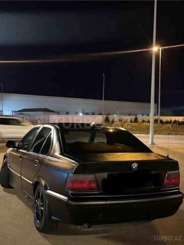 BMW 318 1993, 290,000 km - 1.8 l - Bakı