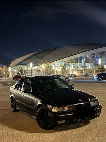 BMW 318 1993, 290,000 km - 1.8 l - Bakı