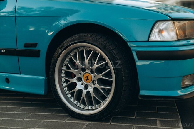 BMW 323 1995, 490,000 km - 2.5 l - Bakı