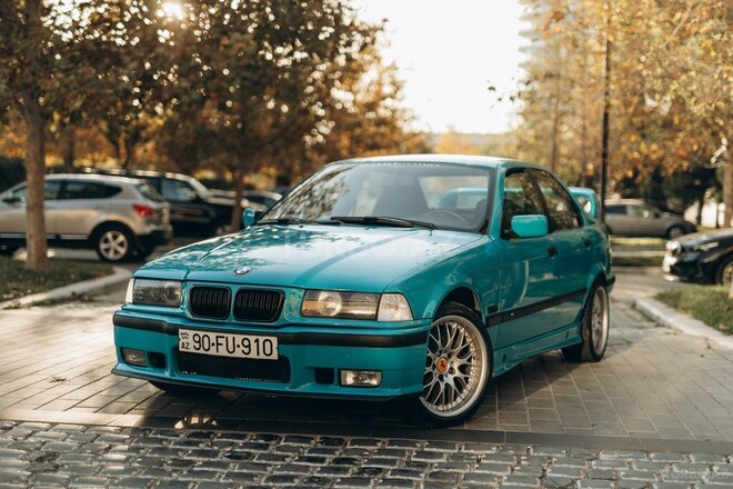 BMW 323 1995, 490,000 km - 2.5 l - Bakı
