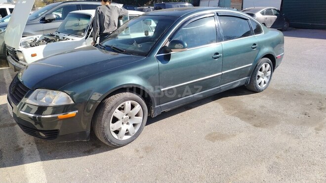 Volkswagen Passat 2004, 320,000 km - 1.8 l - Bakı