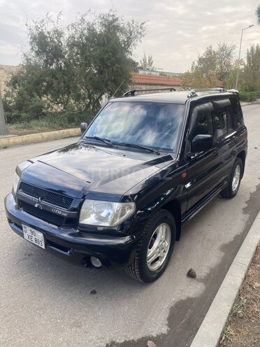 Mitsubishi Pajero io 2002, 330,000 km - 2.0 l - Quba