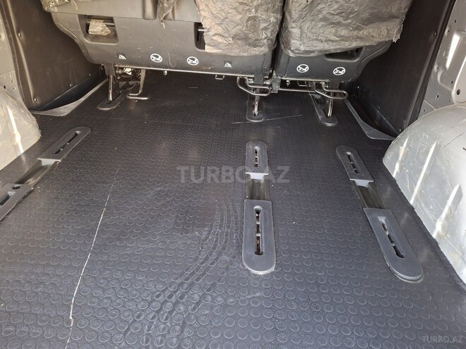 Mercedes Vito 2012, 302,000 km - 2.2 l - Tovuz