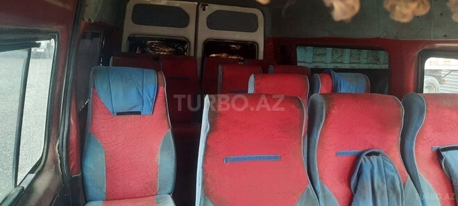 Ford Transit-5