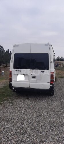 Ford Transit-2