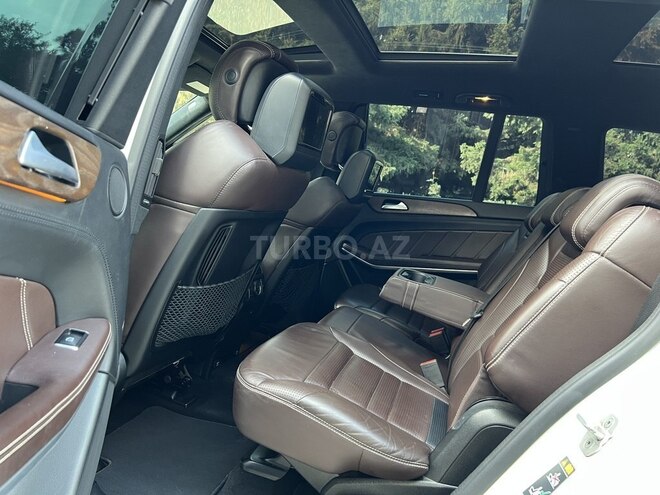 Mercedes  2013, 140,000 km - 6.3 л - Bakı
