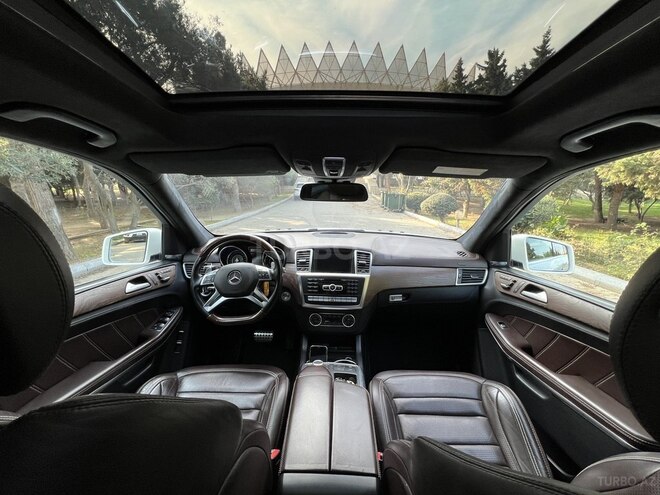 Mercedes  2013, 140,000 km - 6.3 л - Bakı
