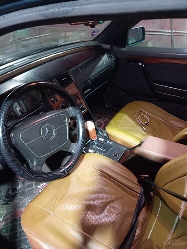Mercedes C 220 d 1995, 570,000 km - 2.2 л - Bakı