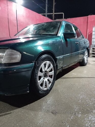Mercedes C 220 d 1995, 570,000 km - 2.2 л - Bakı