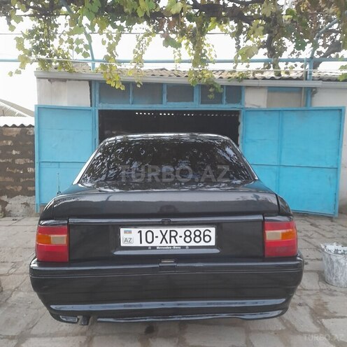 Opel Vectra 1992, 230,000 km - 2.0 l - Bakı