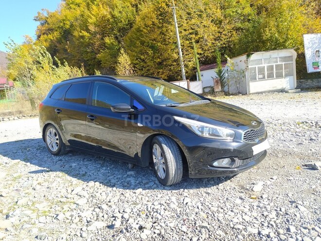 Kia Ceed 2013, 214,000 km - 1.6 l - Şəki