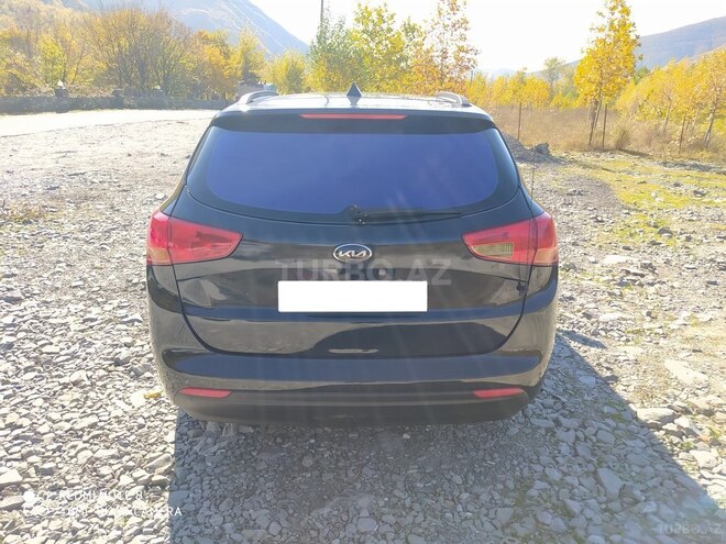 Kia Ceed 2013, 214,000 km - 1.6 l - Şəki