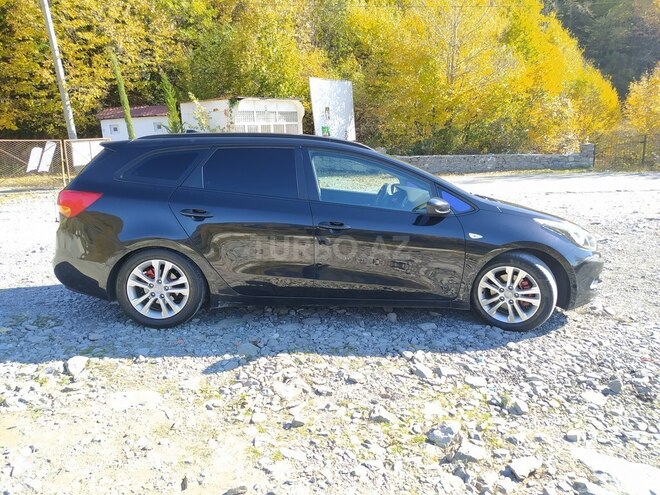 Kia Ceed 2013, 214,000 km - 1.6 l - Şəki