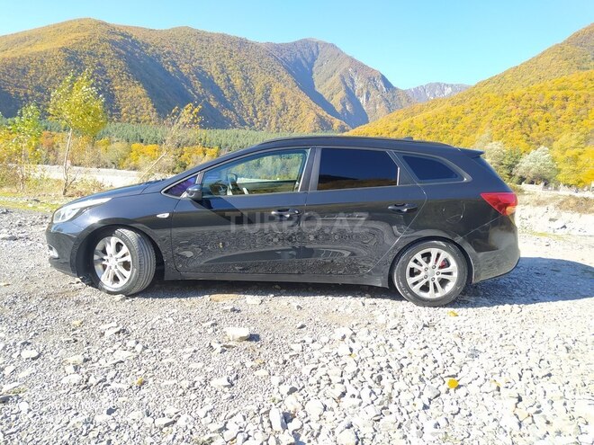Kia Ceed 2013, 214,000 km - 1.6 l - Şəki