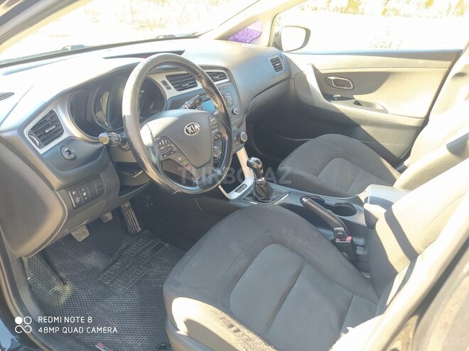 Kia Ceed 2013, 214,000 km - 1.6 l - Şəki