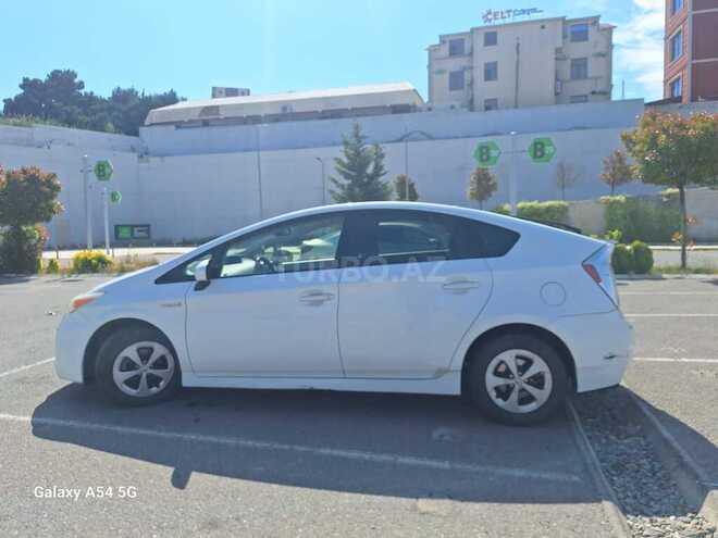 Toyota Prius 2013, 402,336 km - 1.8 л - Bakı