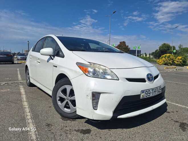 Toyota Prius 2013, 402,336 km - 1.8 л - Bakı