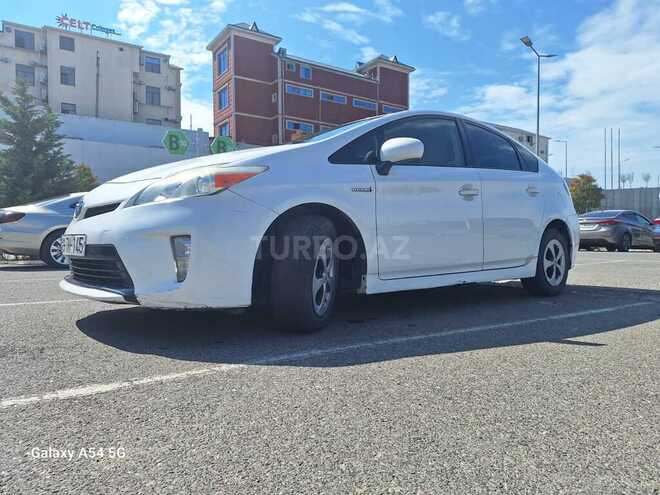 Toyota Prius 2013, 402,336 km - 1.8 л - Bakı