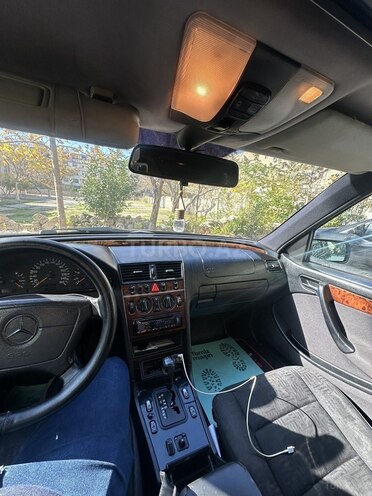 Mercedes C 240 1998, 280,000 km - 2.4 l - Bakı