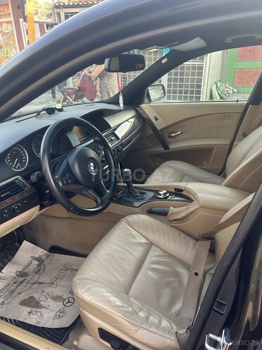 BMW 525 2005, 297,000 km - 2.5 l - Bakı