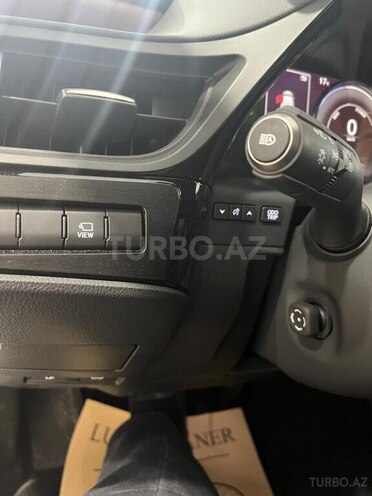 Lexus ES 300h-7