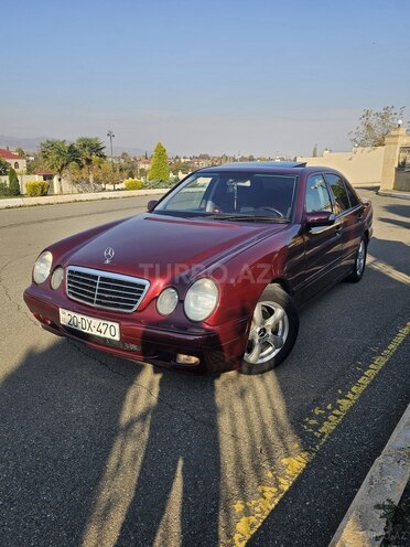 Mercedes E 220 d 2001, 366,000 km - 2.2 l - Gəncə