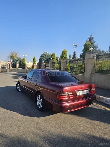 Mercedes E 220 d 2001, 366,000 km - 2.2 l - Gəncə