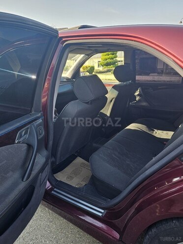 Mercedes E 220 d 2001, 366,000 km - 2.2 l - Gəncə
