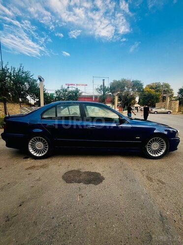 BMW 528 1996, 210,000 km - 2.8 л - Sumqayıt