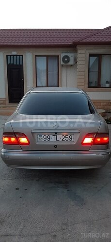 Mercedes E 240 2000, 492,798 km - 2.4 l - Bakı