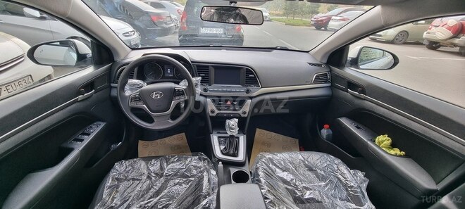 Hyundai Elantra 2017, 108,000 km - 2.0 l - Gəncə