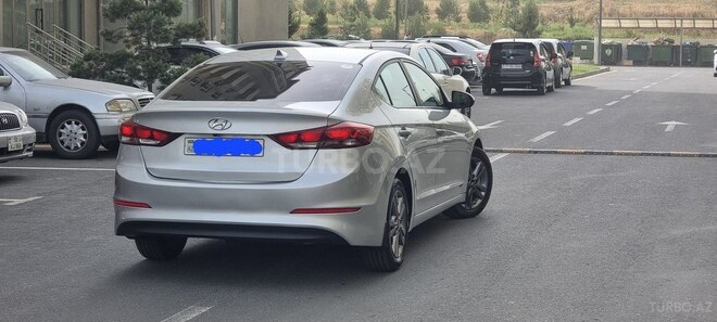 Hyundai Elantra 2017, 108,000 km - 2.0 l - Gəncə