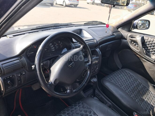 Opel Astra 1997, 300,000 km - 1.8 л - Sumqayıt